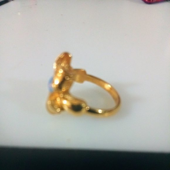 Avon Gold Tone Faux Opal Bow Ring - Picture 5 of 5